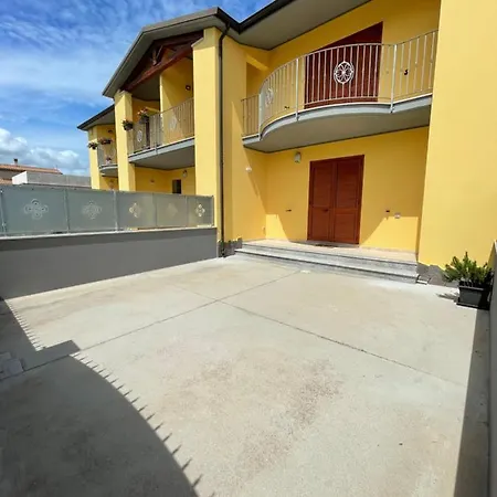 בית נופש Alex *